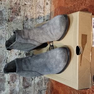 UGG Cobie II Gray Suede Bootie